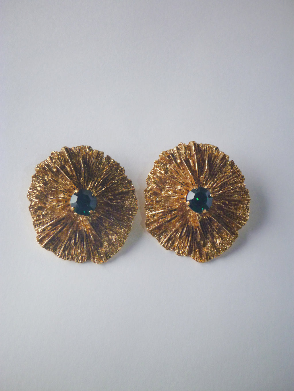 Vintage Yves Saint Laurent Gold Sunburst Clip-On Earrings – Green Stone, Made in France