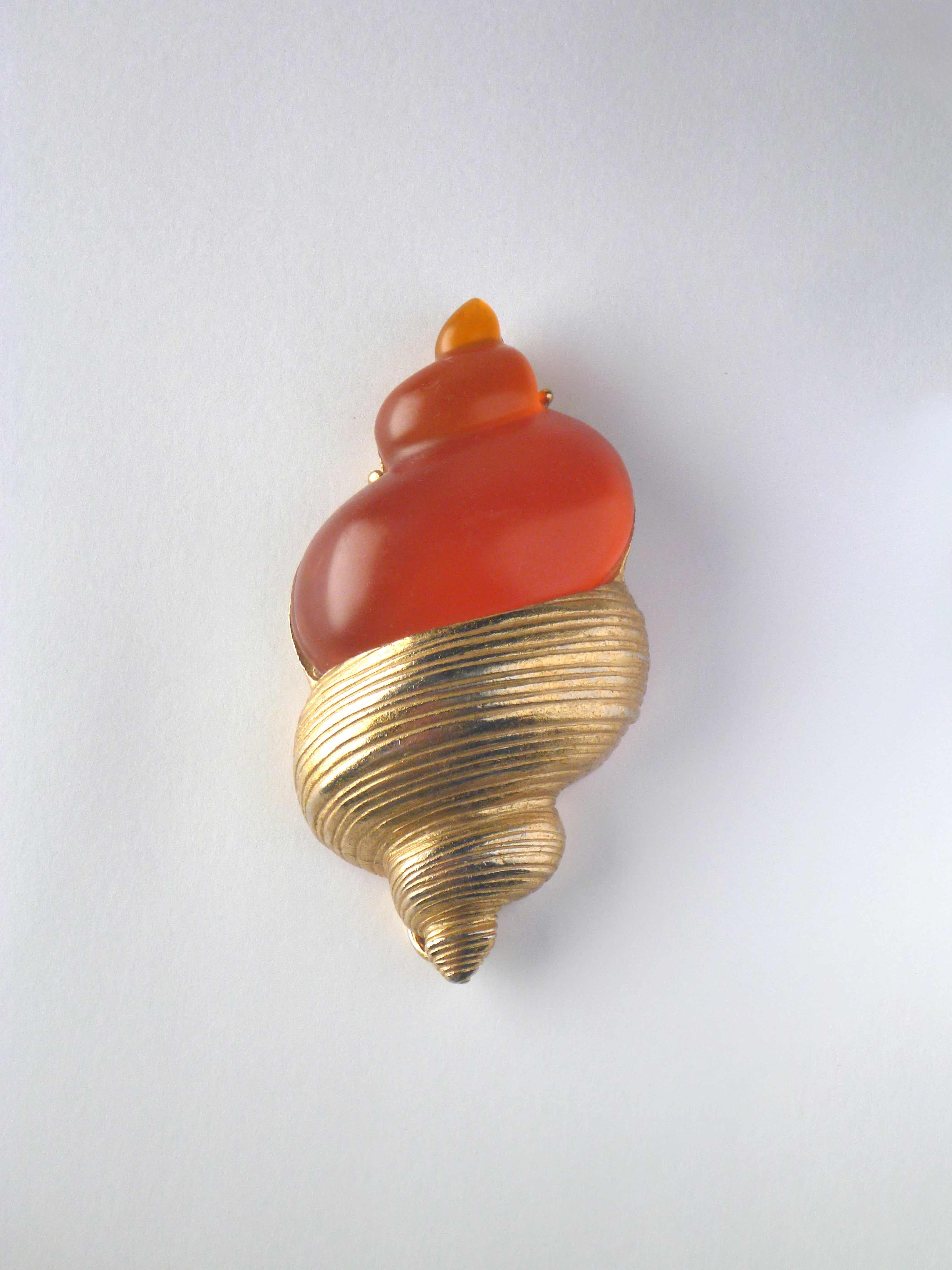 Vintage Christian Dior Parfums Convertible Shell Brooch Pendant (large)
