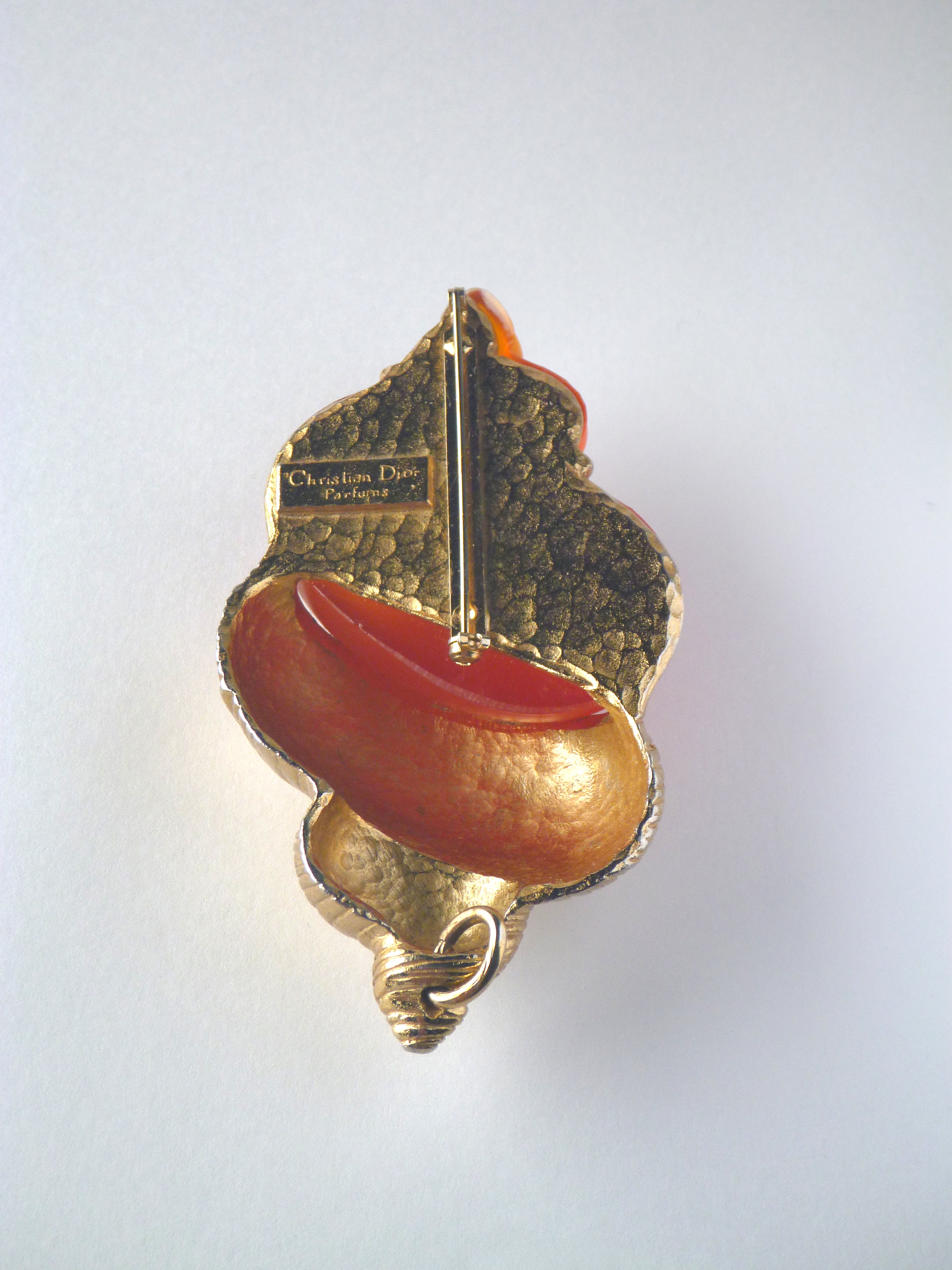 Vintage Christian Dior Parfums Convertible Shell Brooch Pendant (large)
